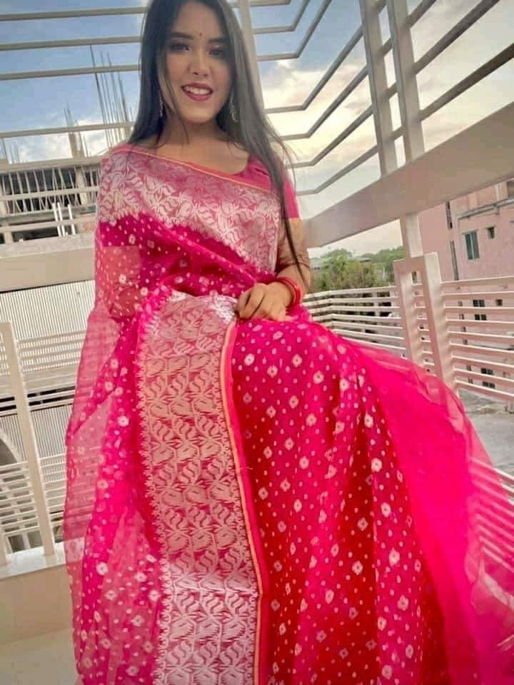 Exclusive Premium Handloom Zari Jamdani